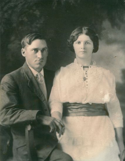 Wedding photo of Arthur Searle and Isabella McGinn - Married October 27th, 1915 in Regina, Saskatchewan, Canada